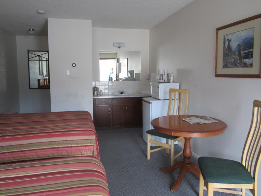 The Gateway Inn Кенмор Номер фото